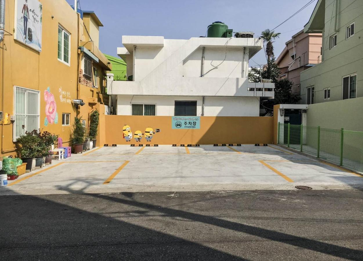 Backpackers In Yeosu Hostel Exterior photo