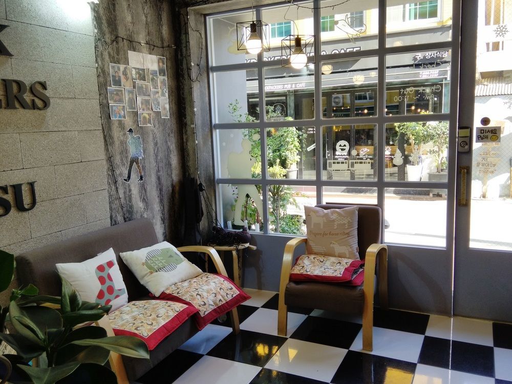 Backpackers In Yeosu Hostel Exterior photo